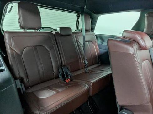 Used 2024 Ford Expedition Limited image 24