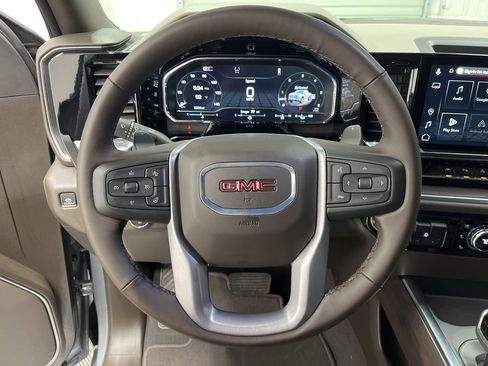 Used 2025 GMC Sierra 1500 SLT w/ SLT Premium Plus Package image 22