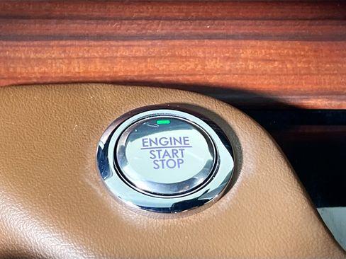 Used 2023 Lincoln Aviator Grand Touring AWD/4WD image 23