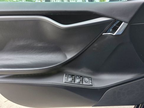 Used 2018 Tesla Model S 75D AWD/4WD image 23