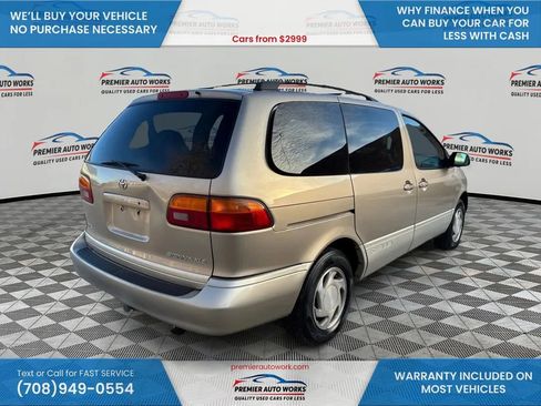 Used 2000 Toyota Sienna XLE image 4