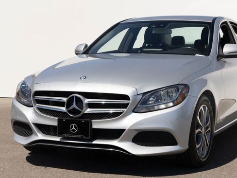 Used 2016 Mercedes-Benz C 300 Sedan image 6