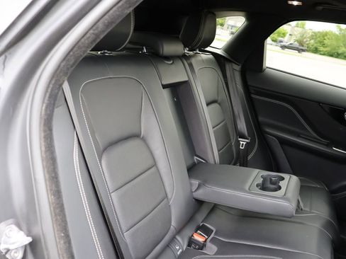 Used 2019 Jaguar F-PACE R-Sport AWD/4WD image 14