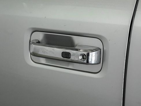 Used 2015 Ford F150 Platinum w/ Equipment Group 701A Luxury AWD/4WD image 35