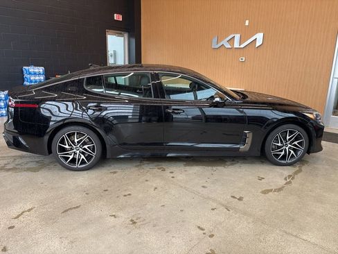Certified 2023 Kia Stinger GT-Line image 15