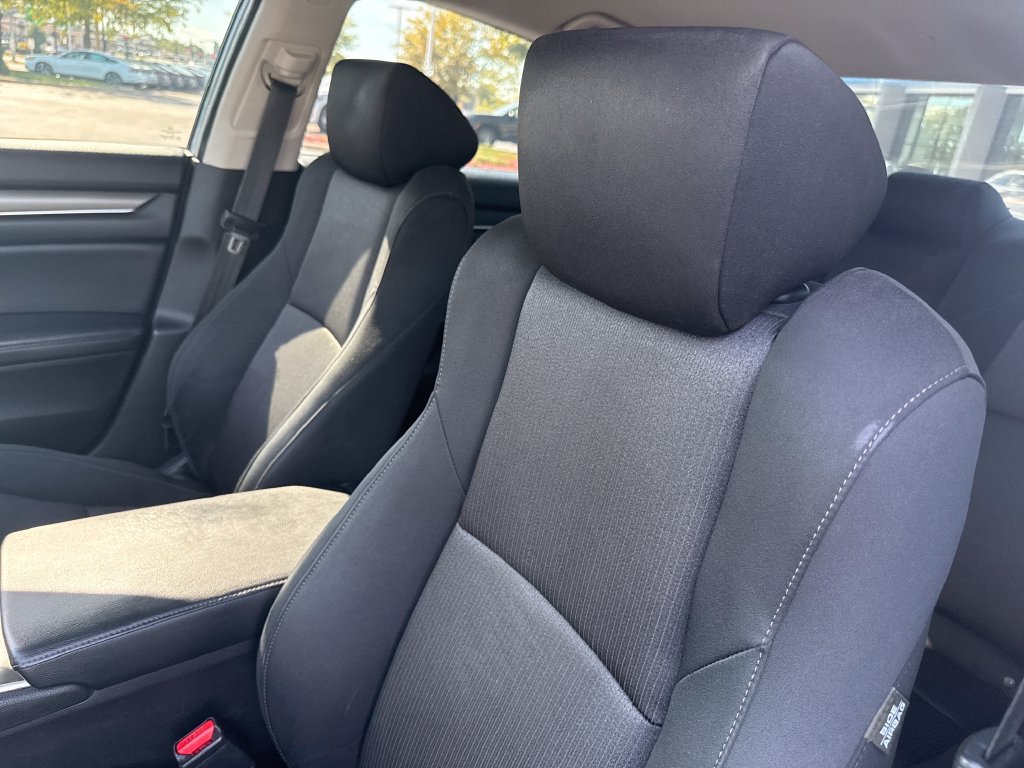 Used 2018 Honda Accord LX image 12