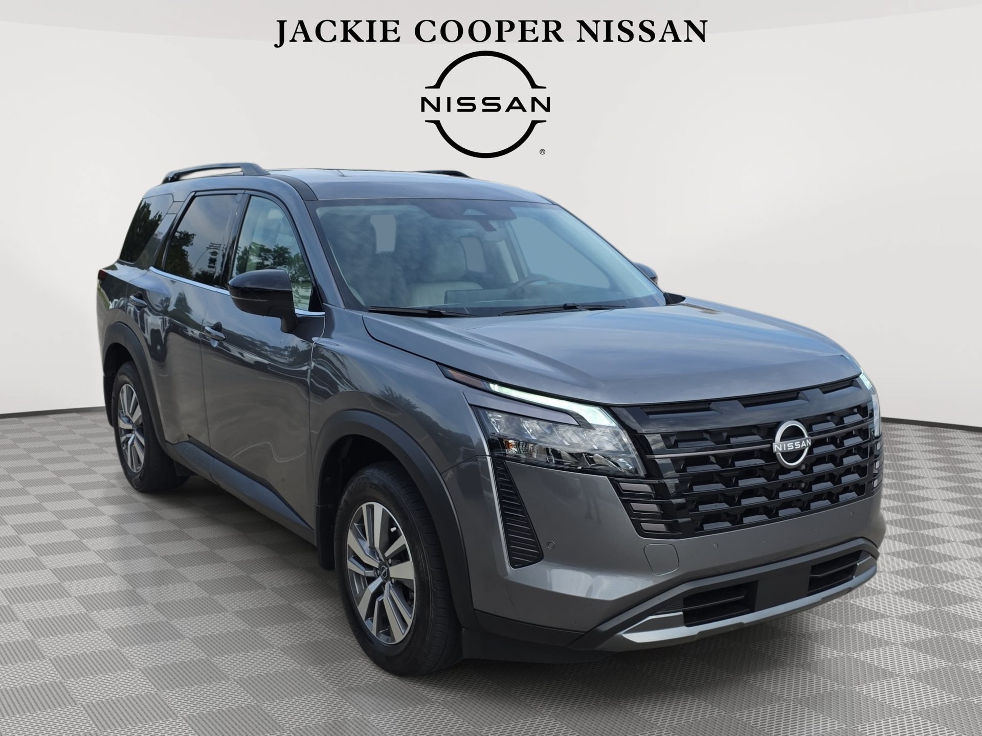 New 2026 Nissan Pathfinder SL w/ Cargo Package FWD image 3