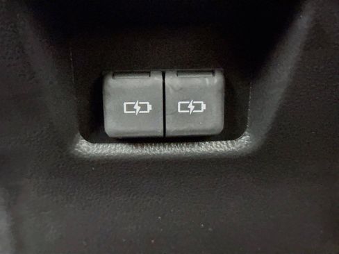 Certified 2025 Toyota RAV4 Limited w/ Advanced Technology Package AWD/4WD image 39