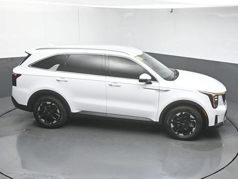 Used 2026 Kia Sorento S FWD image 46