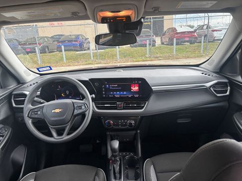 Used 2025 Chevrolet TrailBlazer LT image 31