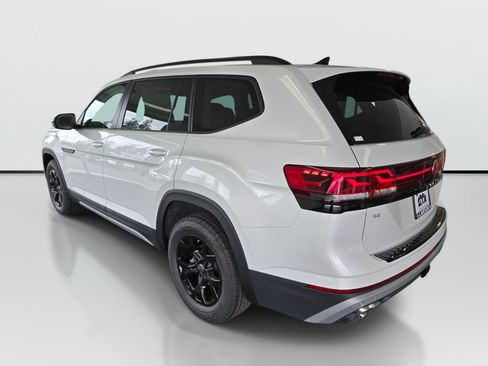 New 2026 Volkswagen Atlas Peak Edition AWD/4WD image 5