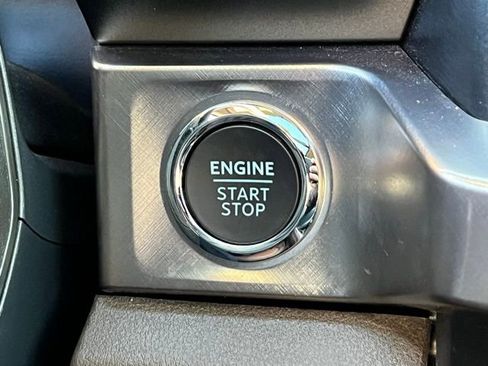 Used 2024 Ford F350 King Ranch w/ FX4 Off-Road Package image 23