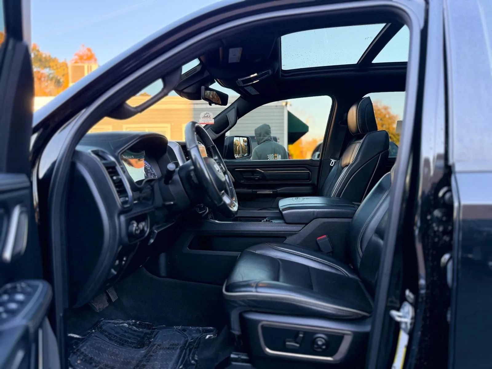 Used 2021 RAM 1500 Limited w/ Night Edition AWD/4WD image 10