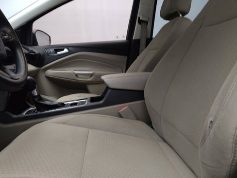Used 2017 Ford Escape SE FWD image 17