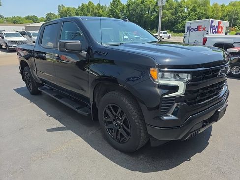 Used 2024 Chevrolet Silverado 1500 RST w/ Convenience Package II AWD/4WD image 4