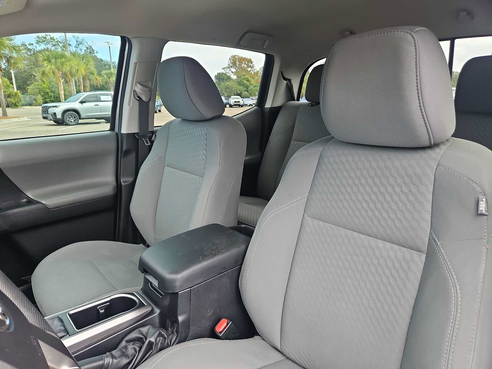 Used 2021 Toyota Tacoma SR5 RWD image 13