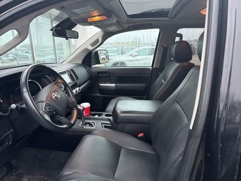 Used 2018 Toyota Sequoia TRD Sport image 11