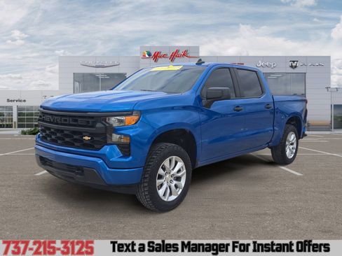 Used 2022 Chevrolet Silverado 1500 Custom image 1