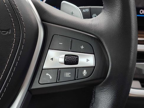 Used 2025 BMW X5 xDrive50e image 21