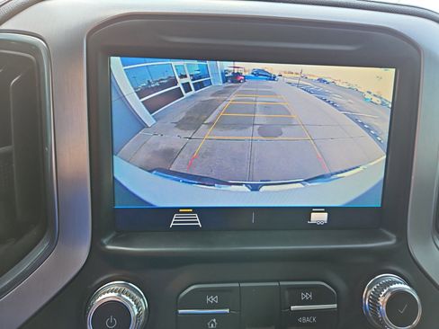 Used 2022 GMC Sierra 2500 SLE w/ SLE Convenience Package image 10