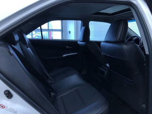 Used 2013 Toyota Camry SE image 23