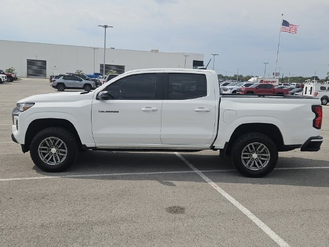 Used 2024 Chevrolet Colorado LT w/ LT Convenience Package II RWD image 4