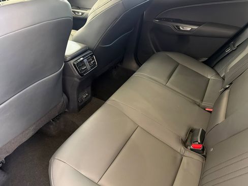Used 2024 Lexus NX 250 FWD image 15