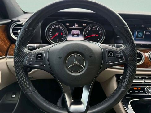 Used 2017 Mercedes-Benz E 300 4MATIC image 22