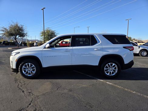 Used 2023 Chevrolet Traverse LS w/ Safety Package image 3