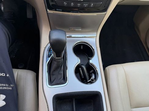 Used 2019 Jeep Grand Cherokee Limited image 15