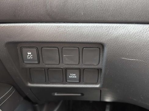 Used 2019 Nissan Pathfinder S FWD image 34