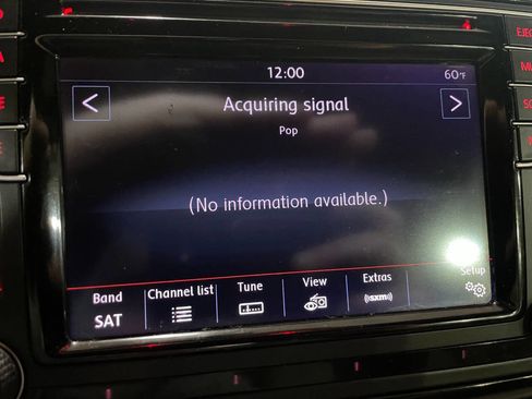 Used 2016 Volkswagen Beetle 1.8T SE image 36