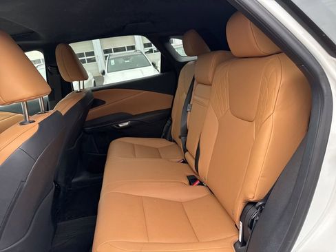 Used 2023 Lexus RX 350 Premium w/ Accessory Package AWD/4WD image 7