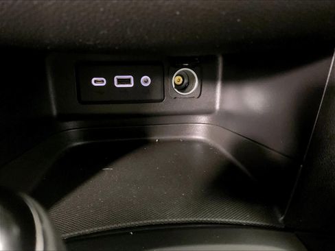 Used 2019 Chevrolet Equinox LT image 25