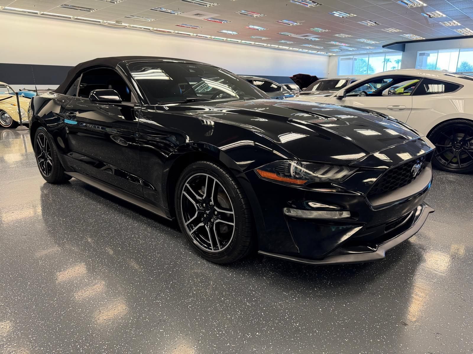 Used 2021 Ford Mustang Premium RWD image 3