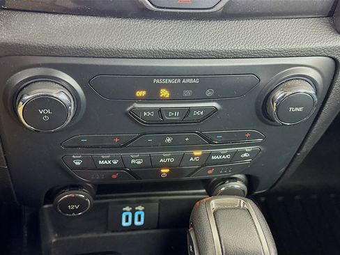 Used 2019 Ford Ranger Lariat w/ Equipment Group 501A Mid image 24