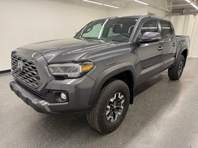 Used 2023 Toyota Tacoma TRD Off-Road AWD/4WD image 5