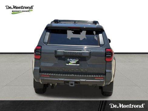 Used 2025 Toyota 4Runner SR5 RWD image 6