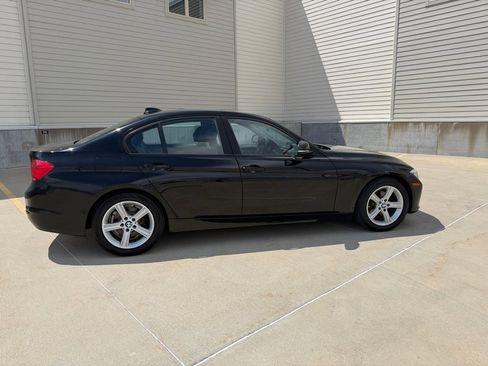 Used 2013 BMW 320i xDrive Sedan AWD/4WD image 8