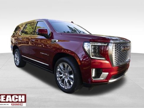 Used 2021 GMC Yukon Denali w/ Denali Premium Package image 1