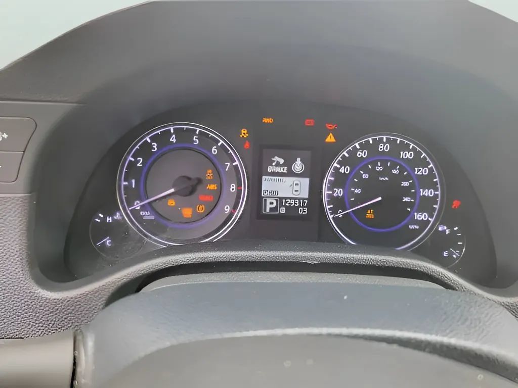 Used 2011 INFINITI G25 x AWD/4WD image 1