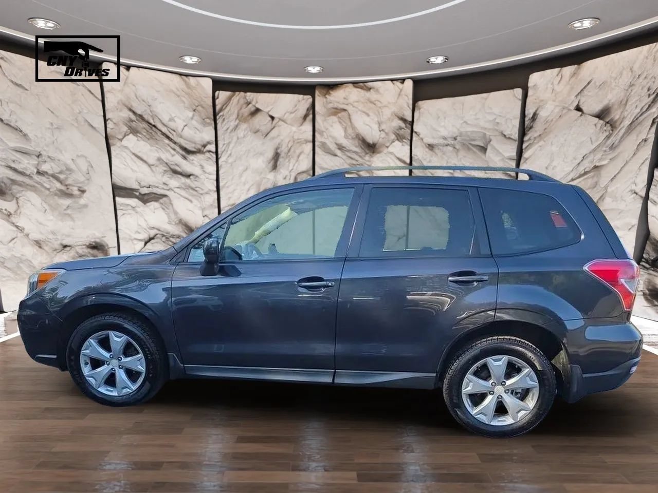 Used 2014 Subaru Forester 2.5i Premium w/ All-Weather Package AWD/4WD image 8