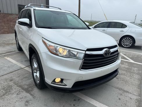 Used 2014 Toyota Highlander Limited Platinum AWD/4WD image 7