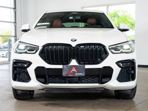 Used 2022 BMW X6 xDrive40i w/ M Sport Package AWD/4WD image 4