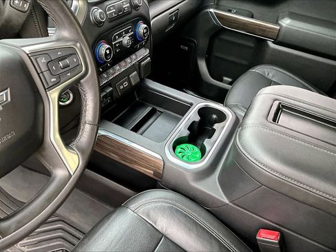 Certified 2020 Chevrolet Silverado 1500 RST image 20