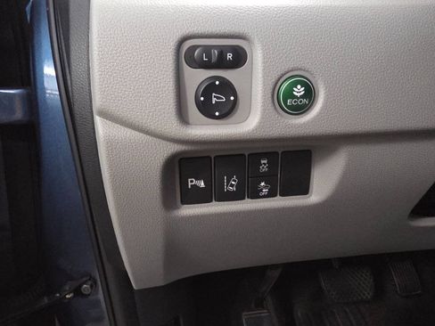 Used 2016 Honda Pilot Touring image 30
