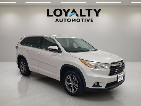 Used 2014 Toyota Highlander Plus AWD/4WD image 7