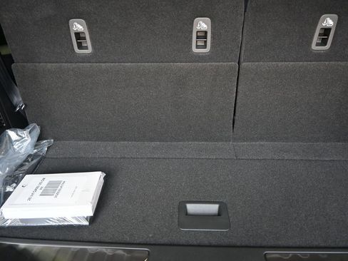 New 2026 INFINITI QX80 4WD image 21