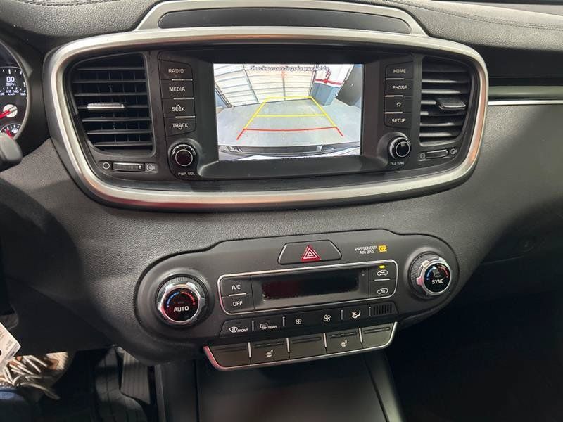 Used 2020 Kia Sorento LX w/ LX I4 Convenience Package FWD image 21