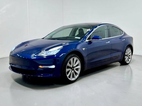 Used 2019 Tesla Model 3 Standard Range Plus RWD image 4